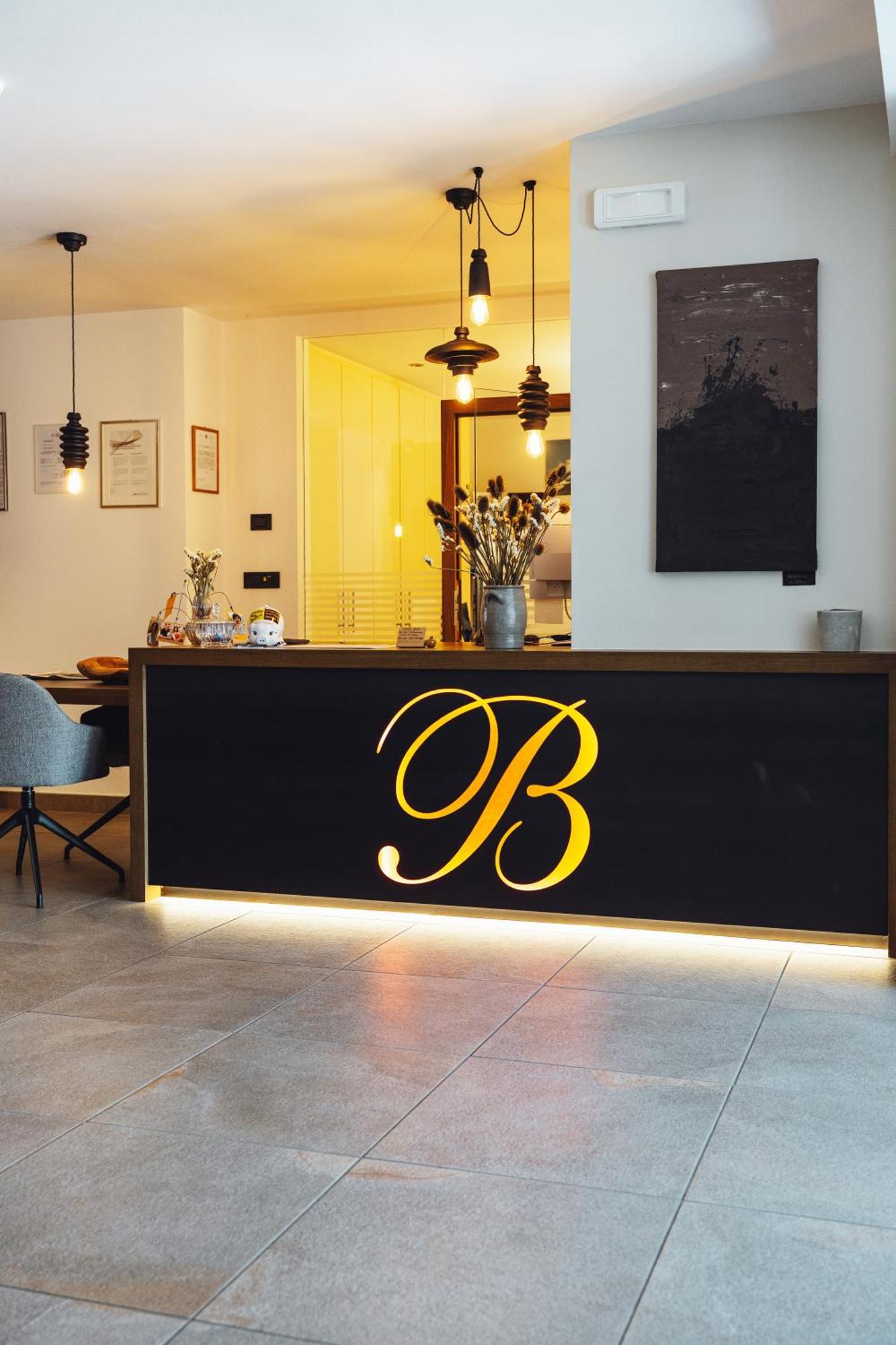 Appartement-Hotel Beatenhof Tirolo Eksteriør billede